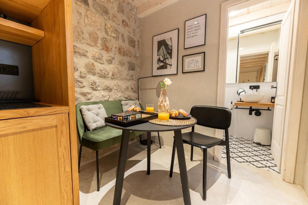 Superior 1 Bedroom Gabriela Next To Buza
